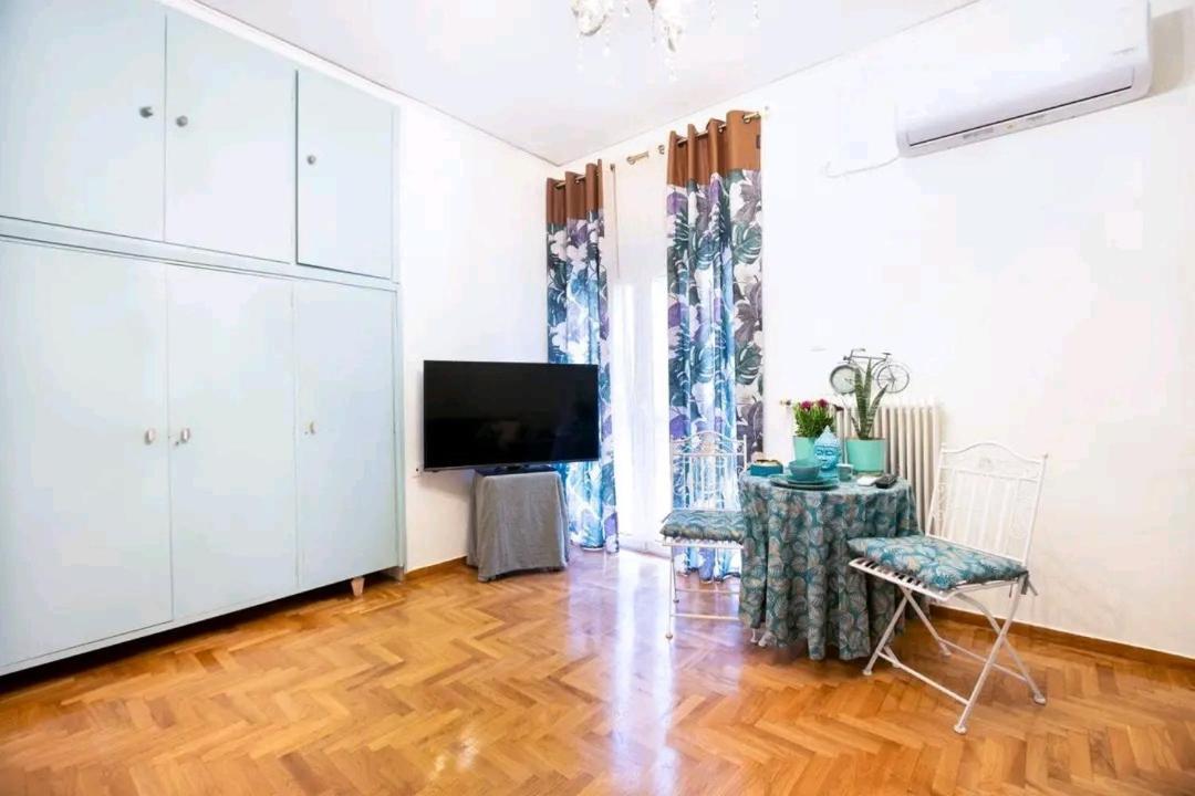 The House Οf Abunance Near Downtown 아테네 외부 사진